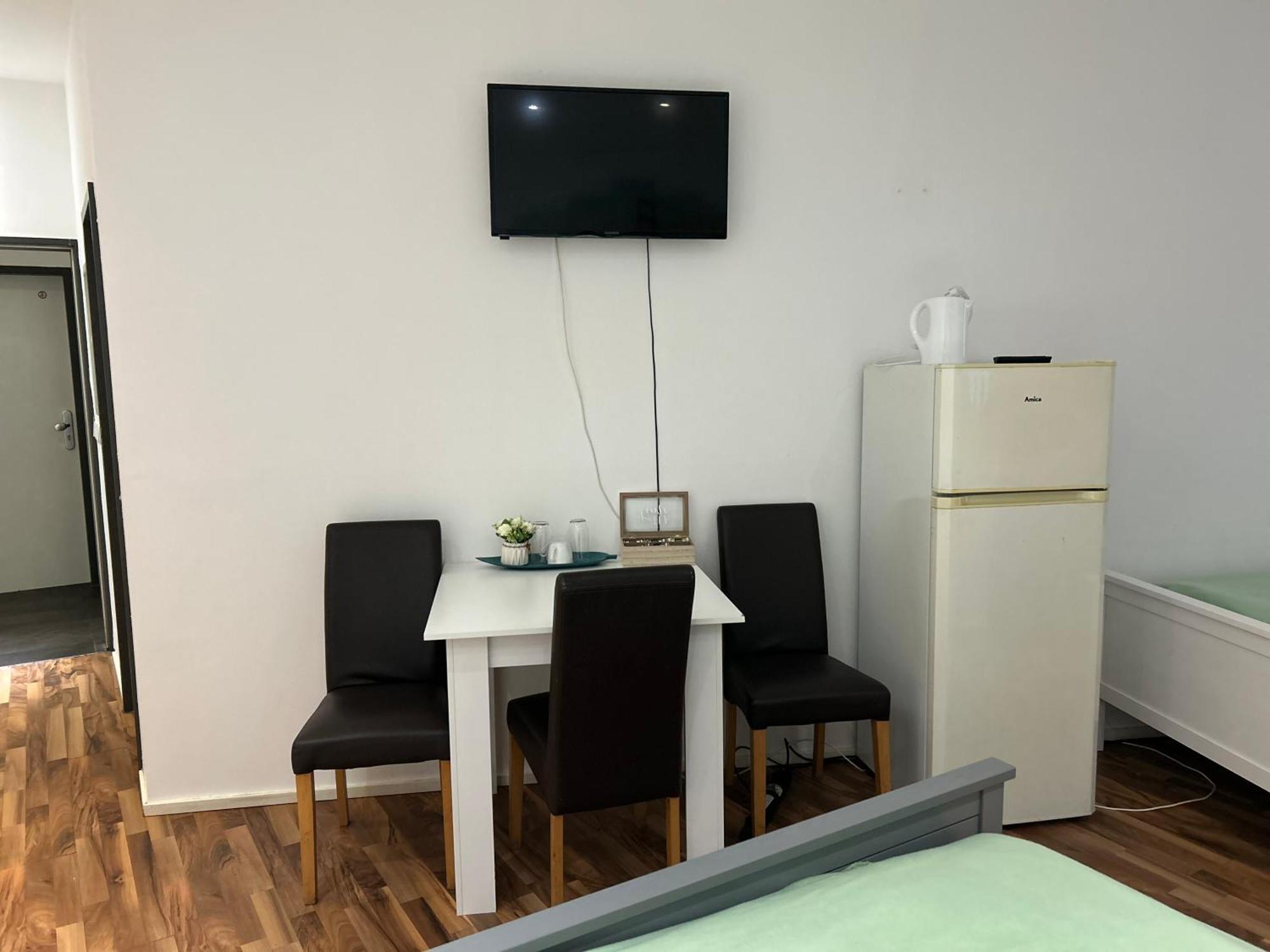 Fürth Pension Baku מראה חיצוני תמונה